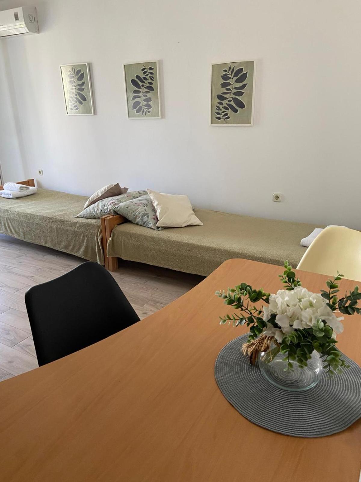 Oguic Apartman พาก ภายนอก รูปภาพ